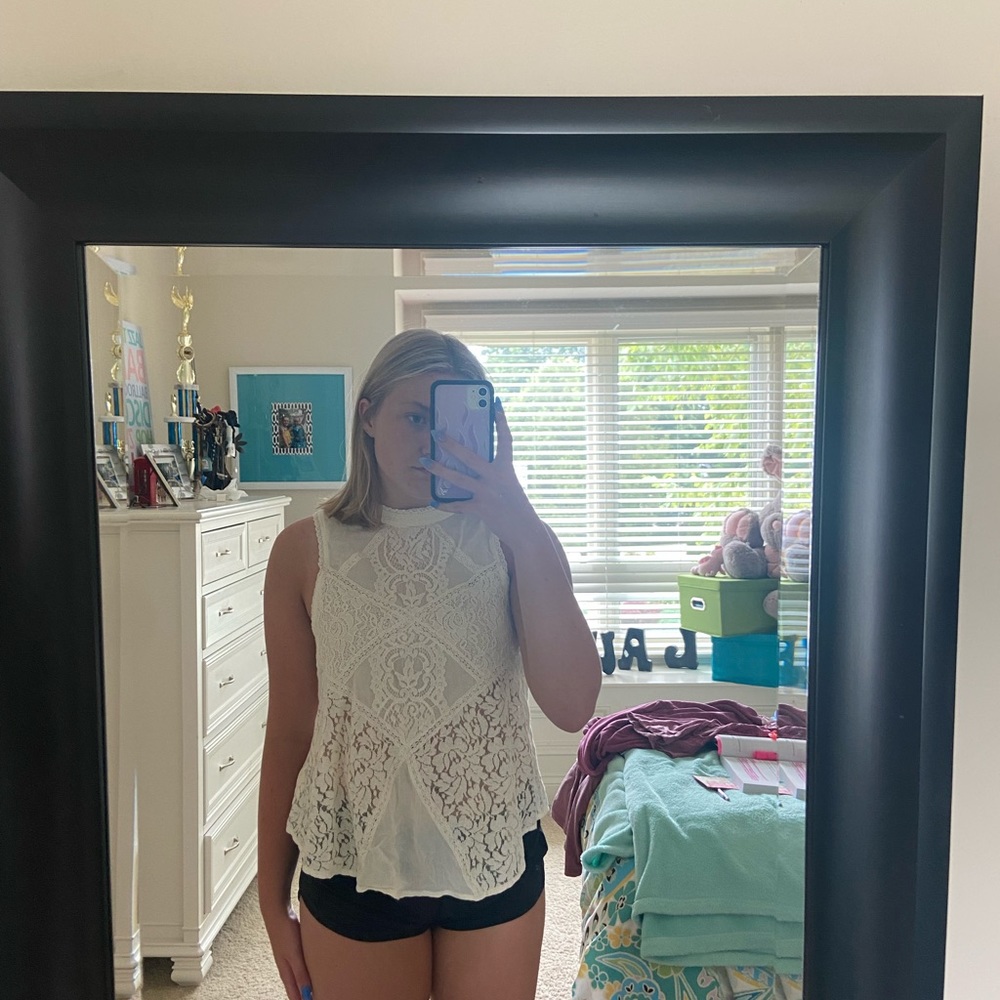 American Eagle Off White Tank